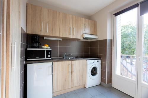 Cocina, Cocon, vue Rodez, terrasse, box, musée Soulages (Cocon, vue Rodez, terrasse, box, musee Soulages) in Rodez