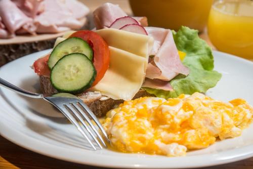 Boutique Hotel Vinařství Škrobák - image 3