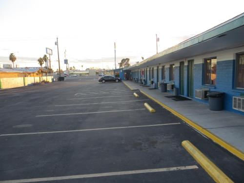 Walden Motel - image 10