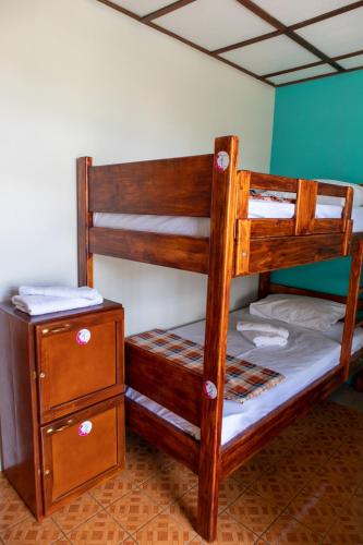 Mixed Dormitory Room image 3
