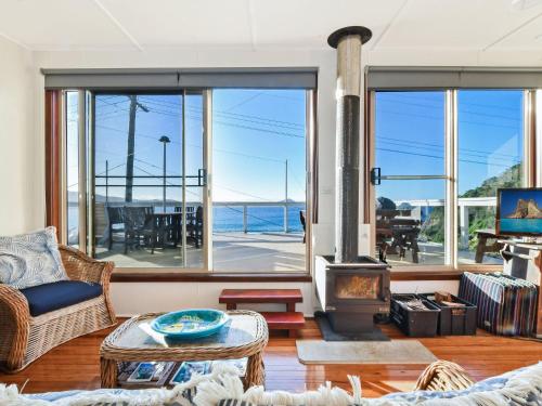 Briesta in Seal Rocks