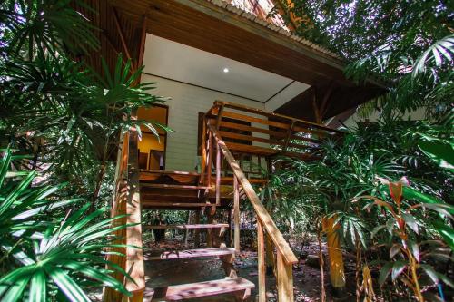 Ao Nang Cliff View Resort