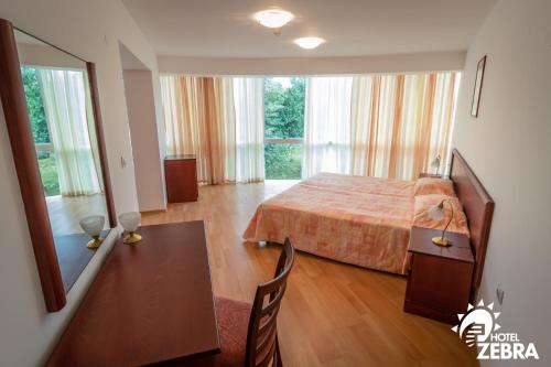 Hotel Zebra - image 5