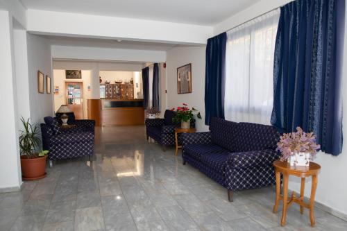 West End Hotel in Peija
