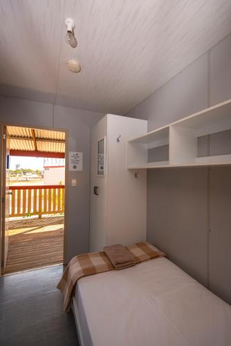 1 twin bed
