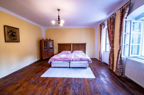 Holiday Home Banská Štiavnica - image 8