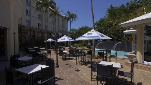 bar/salon, Riverside Hotel in Durban