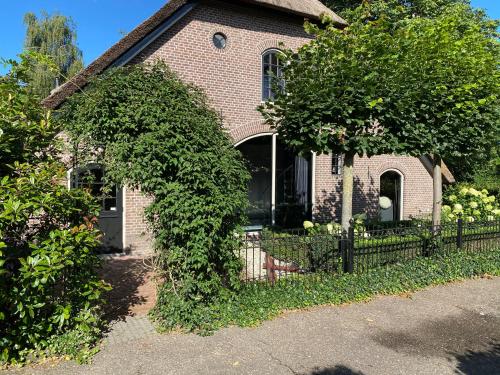 Hofstede "Den Hul"- Riant & Authentiek onthaasten - 8 persoons Hofstede "Den Hul"- Riant & Authentiek onthaasten - 8 persoons