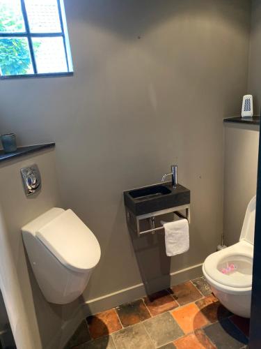 Hofstede "Den Hul"- Riant & Authentiek onthaasten - 8 persoons Hofstede "Den Hul"- Riant & Authentiek onthaasten - 8 persoons