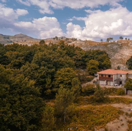ทัศนียภาพภายนอกโรงแรม, Casa dos Peliteiros in วัลโดเซนเด