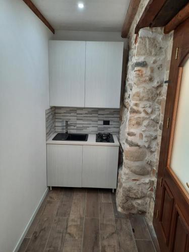 Studio Apartment image 3