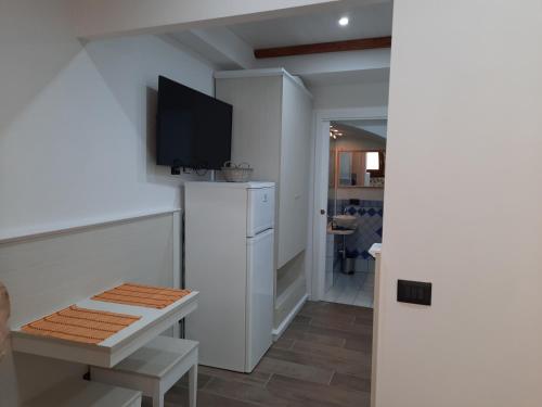 Studio Apartment image 1