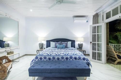 Villa Alexandra Seminyak By Island Escape - image 4