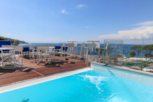 ทัศนียภาพ, โรงแรมอิล ฟาโร (Hotel Il Faro) in ซอร์เรนโต