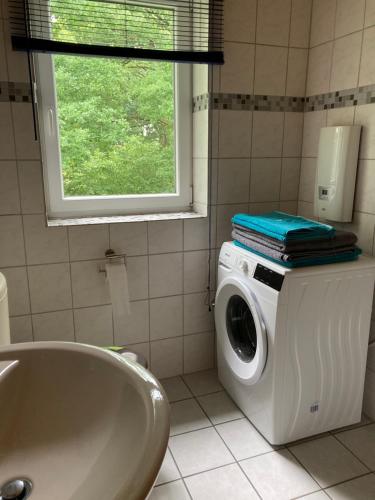 Haus Wald und Wiese Wohnung Wiese 9.7km von Oeschebüttel entfernt