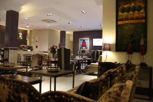 Hotel Sevilla - image 4