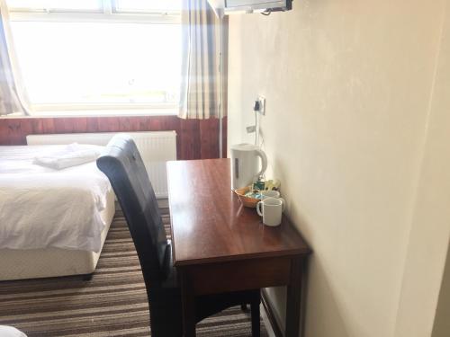 Sunny Days Hotel - image 11