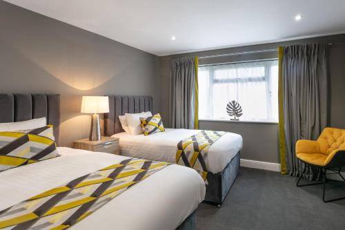 room detail thumbnail 1