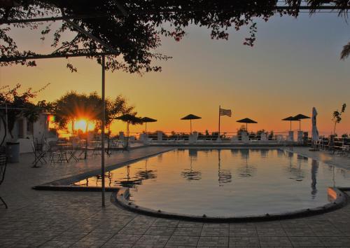 Santorini Youth Hostel