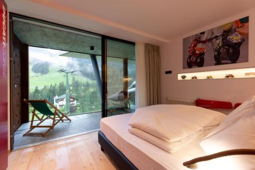 room detail thumbnail 0