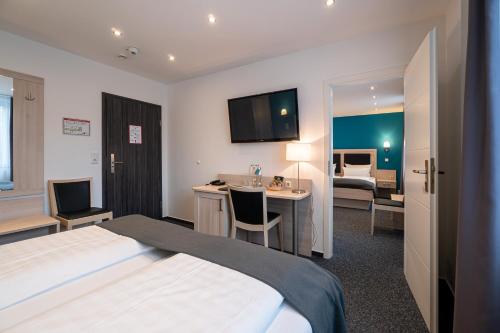 Hotel Deutscher Hof - image 5