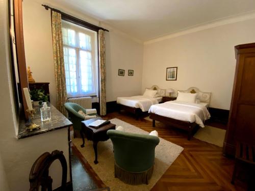 1 queen bed