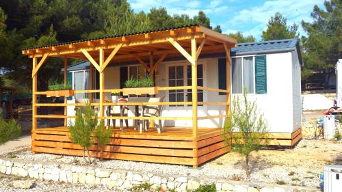 Mobilehome Adams Glamping - Camp Adriatic - Hotel - Primošten