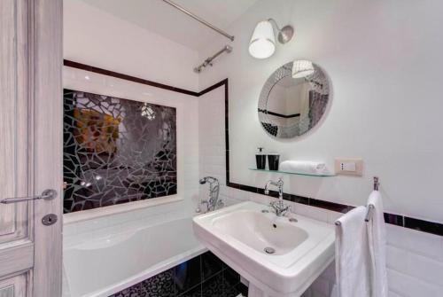 Cinque Scole Apartment, Рим (фото 3)