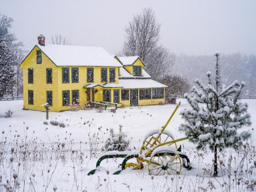 Bark Eater Inn - Accommodation - Keene