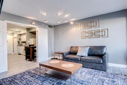 StripViewSuites at Jockey Club