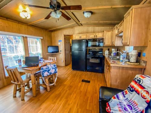 Healing Waters Resort and Spa - image 8