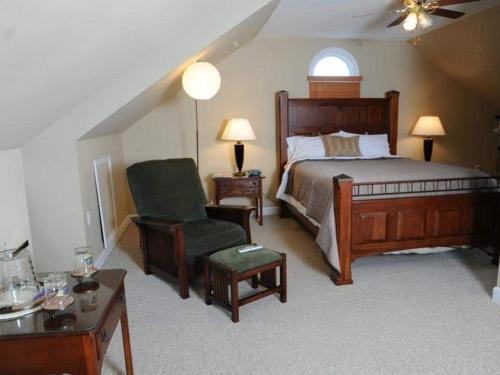 1 queen bed