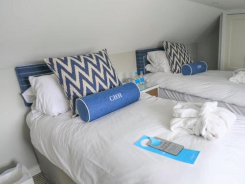 Quad room, deluxe