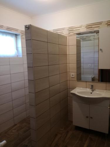 Alsóhegyi Apartmanok - image 2