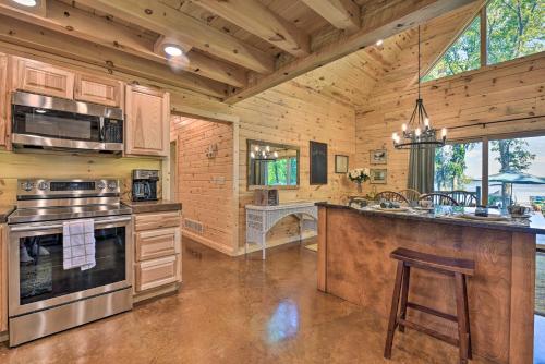 Spacious Pearl Lake Retreat with Yard and Private Dock in Willmar (MN)