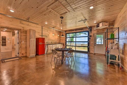 Spacious Pearl Lake Retreat with Yard and Private Dock in Willmar (MN)