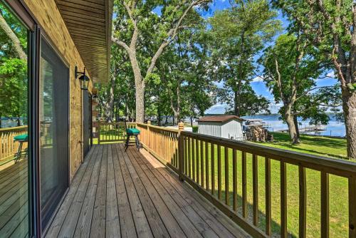 Spacious Pearl Lake Retreat with Yard and Private Dock in Willmar (MN)