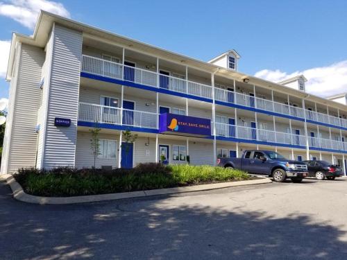 InTown Suites Extended Stay Nashville TN - Bell Road in Nashville, USA