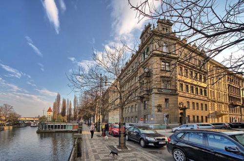 Riverside Apartment, Praha (fotografie 7)