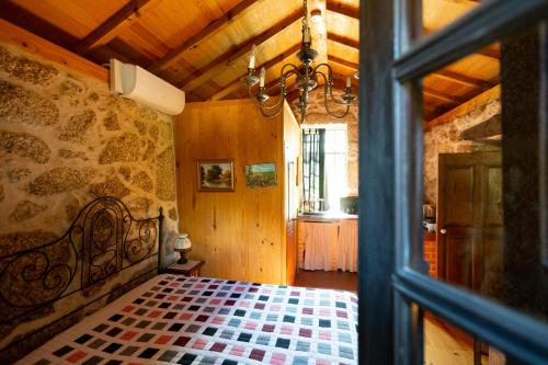 Chale da Quinta "Lavoura da Bouca - Fruta Bio" in เซโลริโก เด บาสโต