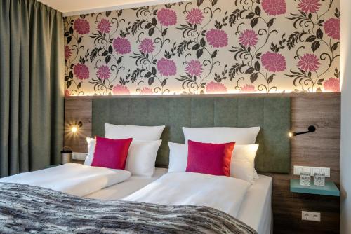 2 twin beds