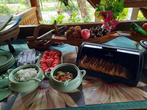Food and beverages, Ruen Thai Rim Haad Resort near Suan Son (Phe Arboretum)