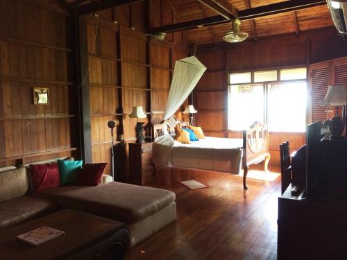 Facilities, Ruen Thai Rim Haad Resort near Suan Son (Phe Arboretum)