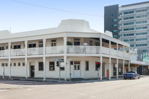 Newmarket Hotel
