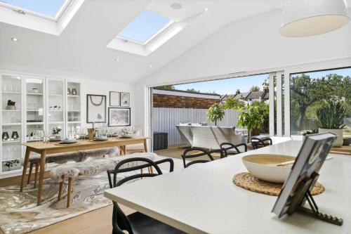 Clarence House-Windsor-Parking-5 bed, Windsor (photo 9)