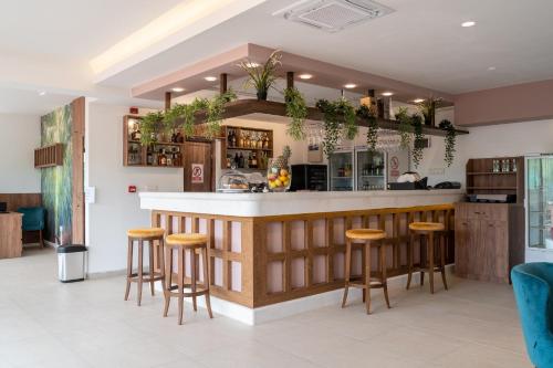 Hotel RIO VERDE - image 2