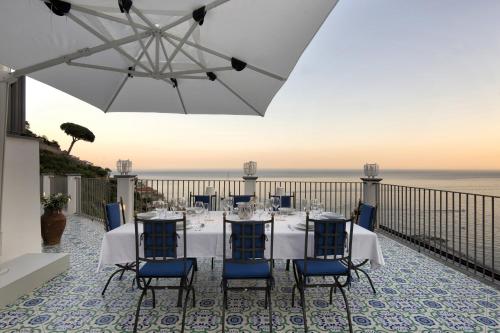 Deluxe Villa image 8