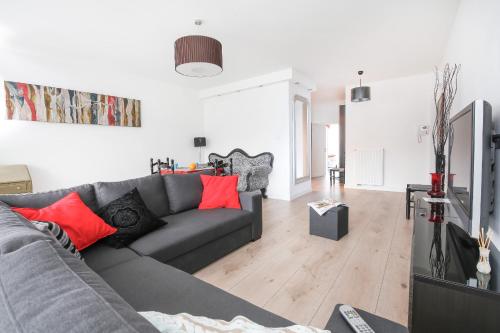 Two-Bedroom Apartment image 3