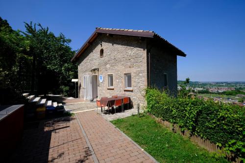Castello di Marano sul Panaro - Room & Breakfast - image 4