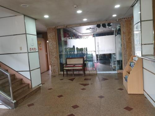 大厅, 绿与蓝酒店 (Green and Blue Hotel) in 平昌